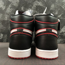 Cargar imagen en el visor de la galería, Air Jordan 1 Retro High OG White Red-Black 555088-062
