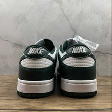 Cargar imagen en el visor de la galería, SB Dunk Low PRM Army Green White CW1590-102
