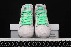 Dunk High Premium SB Metallic Silver Hyper Green  313171-039