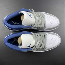 Cargar imagen en el visor de la galería, Air Jordan 1 Low White Grey-Blue
