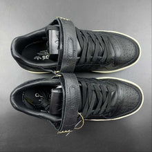 Cargar imagen en el visor de la galería, Adidas Forum 84 Low Black
