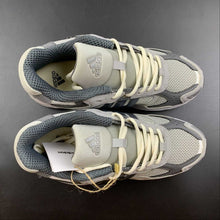Cargar imagen en el visor de la galería, Adidas Response CL Metal Grey GZ1561
