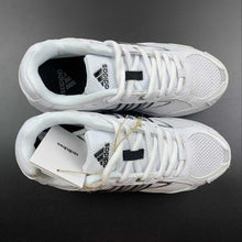 Cargar imagen en el visor de la galería, Adidas Response CL White Black White FX6166
