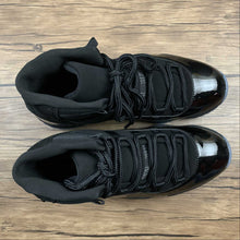 Cargar imagen en el visor de la galería, Air Jordan 11 Retro Black Black Black 378037-005
