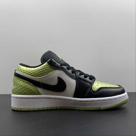 Air Jordan 1 Low SE Black Black Cyber White DX4446-301