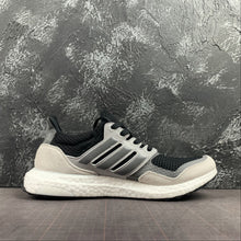 Cargar imagen en el visor de la galería, Adidas UltraBoost S&amp;L Black White Grey
