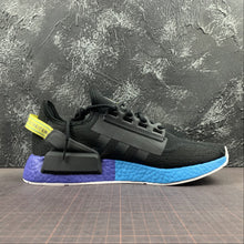 Cargar imagen en el visor de la galería, Adidas NMD R1 V2 Black Carbon Shock Yellow
