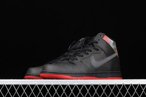 Dunk High Premium SB Black Black Challenge Metallic Silver 313171-028