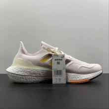 Cargar imagen en el visor de la galería, Adidas UltraBoost 22 White Orange
