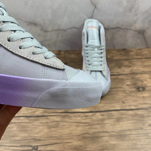Blazer Mid x Off White “The Queen” AA3832-002