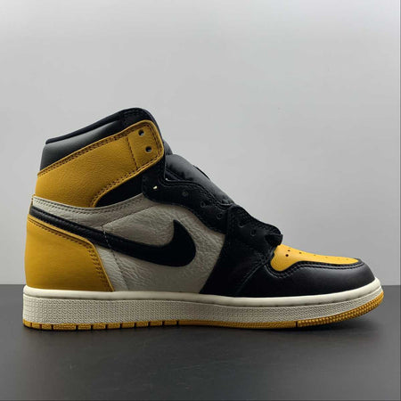 Air Jordan 1 Retro High OG Taxi Black-Sail 555088-711