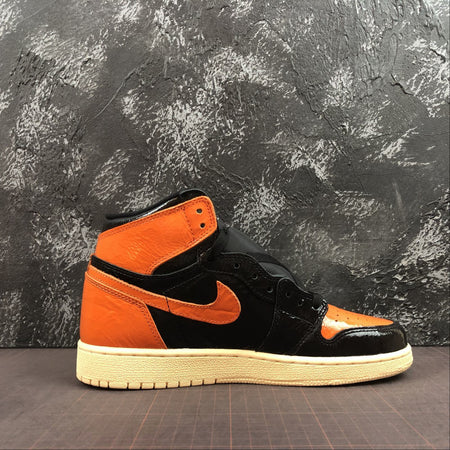 Air Jordan 1 Retro High OG Black Starfish-Pale Vanila 575441-028