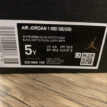 Cargar imagen en el visor de la galería, Air Jordan 1 Mid SE Paint Drip DD1666-100
