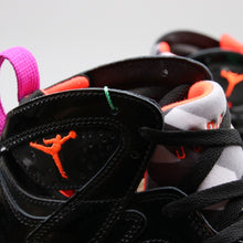 Cargar imagen en el visor de la galería, Air Jordan 7 Black Patent Leather

