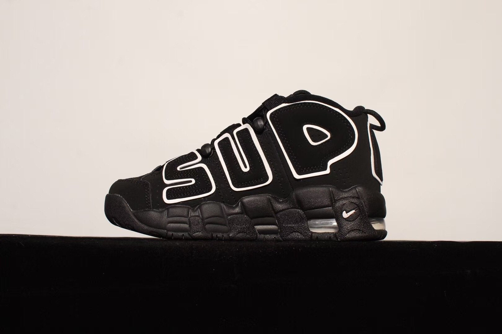 Air More Uptempo x SUPREME LV Red – juanma-shop