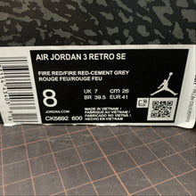 Cargar imagen en el visor de la galería, Air Jordan 3 Retro SE Fire Red Fire Red-Grey CK5692-600

