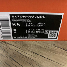 Cargar imagen en el visor de la galería, Air VaporMax 2021 FK Light Dew Melon Tint DH4088-300
