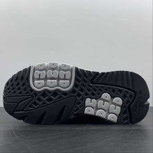 Cargar imagen en el visor de la galería, Adidas Nite Jogger Core Black Cloud White FW6716
