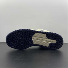 Cargar imagen en el visor de la galería, Adidas Forum 84 Hi Off White Dark Blue GY4363
