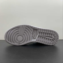 Cargar imagen en el visor de la galería, Air Jordan 1 Low SE White Metallic Silver-White DX6070-101
