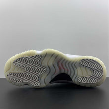 Cargar imagen en el visor de la galería, Air Jordan 11 Retro Platinum Tint University Red 378037-016
