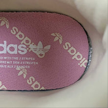 Cargar imagen en el visor de la galería, Adidas Forum Low Wonder White Halo Blue Pink
