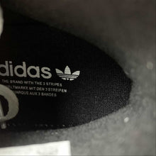 Cargar imagen en el visor de la galería, Adidas Forum 84 HI Off White Black Gold GY5847
