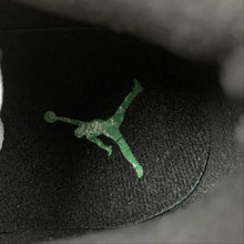 Cargar imagen en el visor de la galería, Air Jordan 1 Low White Stadium Green-Black 553558-129
