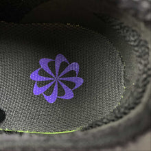 Cargar imagen en el visor de la galería, Air Max Scorpion Fk Phantom Black Light Purple DR0888-001
