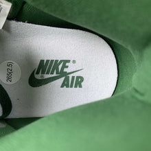 Cargar imagen en el visor de la galería, Air Jordan 1 Retro High OG Gorge Green Metallic Silver-White (2022) DZ5485-303
