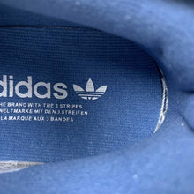 Cargar imagen en el visor de la galería, Adidas Forum 84 Low White Altered Blue GW4333
