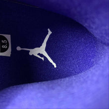 Cargar imagen en el visor de la galería, Air Jordan 11 Retro White Midnight Navy
